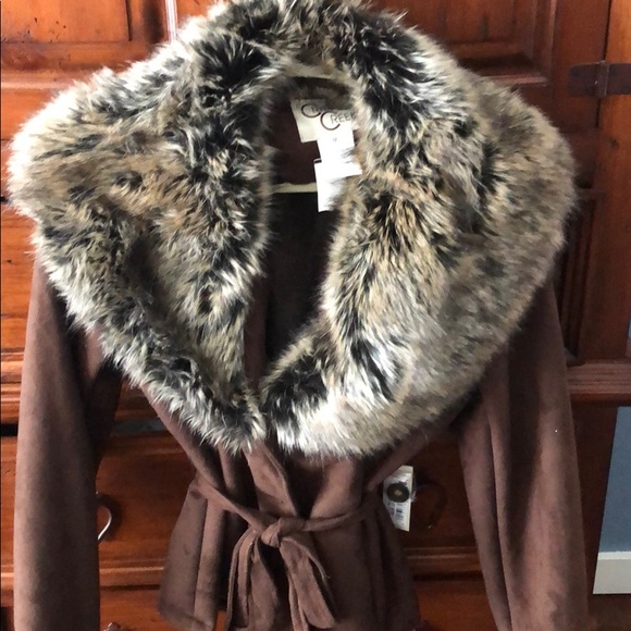 Women’s jacket - Picture 2 of 3